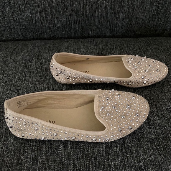 ❌SOLD❌ZIGISOHO NUDE SUEDE EMBELLISHED FLATS SZ 7 - Picture 2 of 4